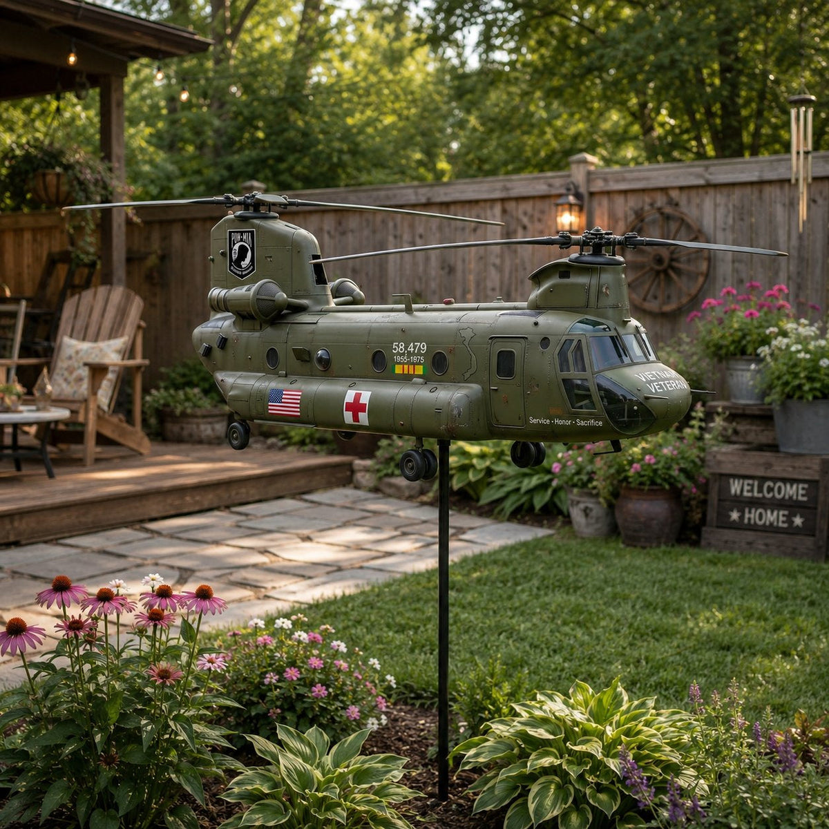 Veteran UH1 Helicopter Metal Wind Spinner Yard Ornament🛩