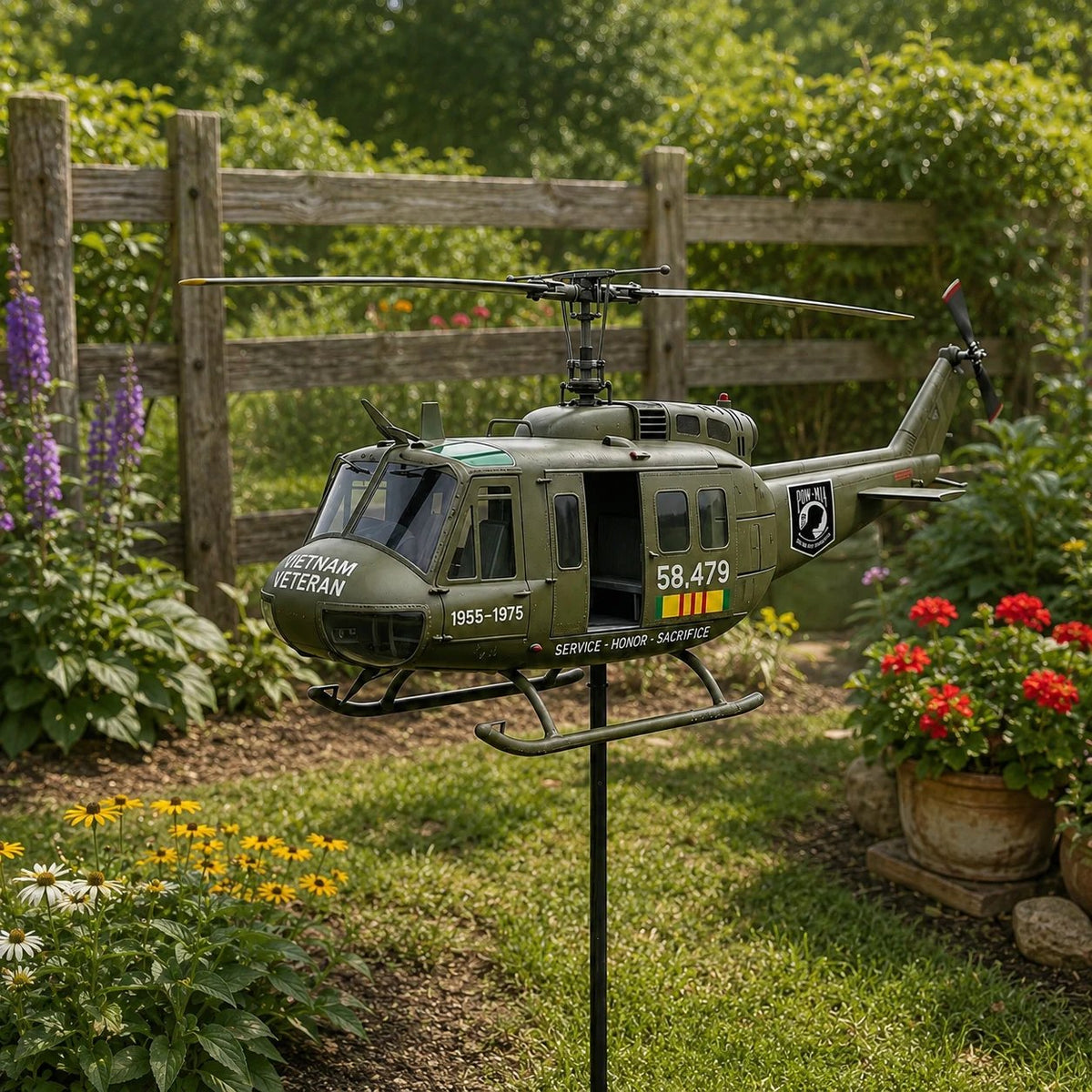 Veteran UH1 Helicopter Metal Wind Spinner Yard Ornament🛩