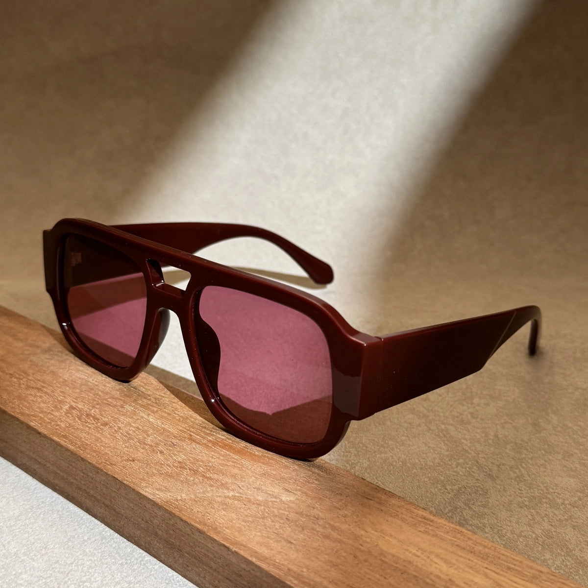 Stylish Aviator Sunglasses for Men and Women , Trendy Rectangle, Fashionable Design, Perfect😎