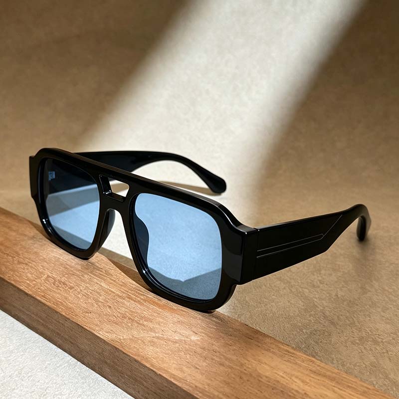 Stylish Aviator Sunglasses for Men and Women , Trendy Rectangle, Fashionable Design, Perfect😎